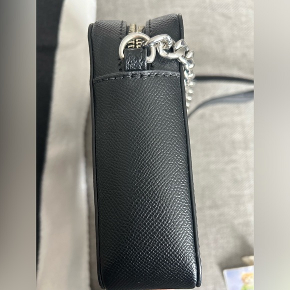 Micheal Kors Jet Set Saffiano leather crossbody bag - Picture 3 of 6